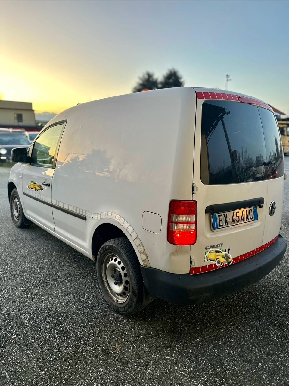 AUTODEMOLIZIONE SAVINO & C.snc VOLKSWAGEN Caddy 3ªs. Tour. 2ª