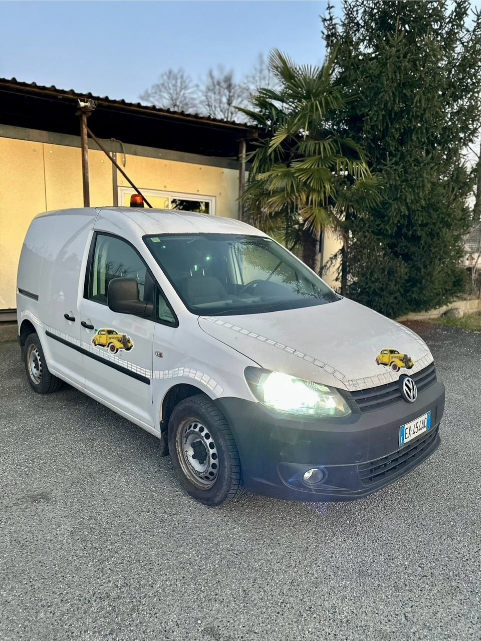 AUTODEMOLIZIONE SAVINO & C.snc VOLKSWAGEN Caddy 3ªs. Tour. 2ª